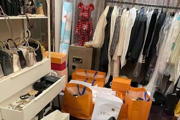 中山市民众镇回收一线品牌衣服
